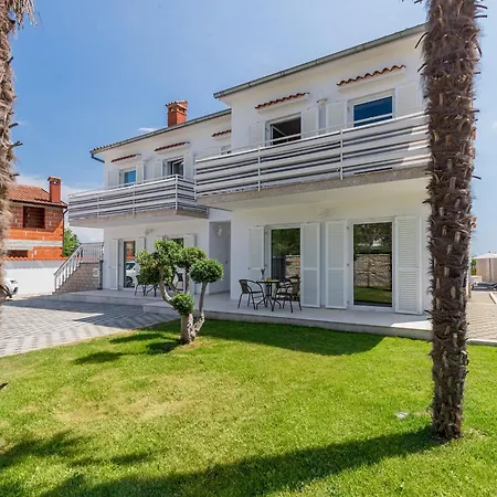 Anela Villa Porec