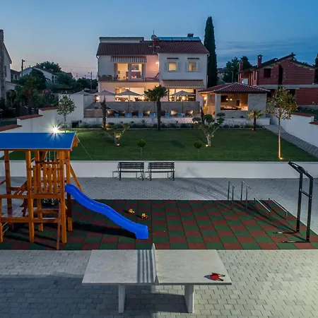 Anela * Porec